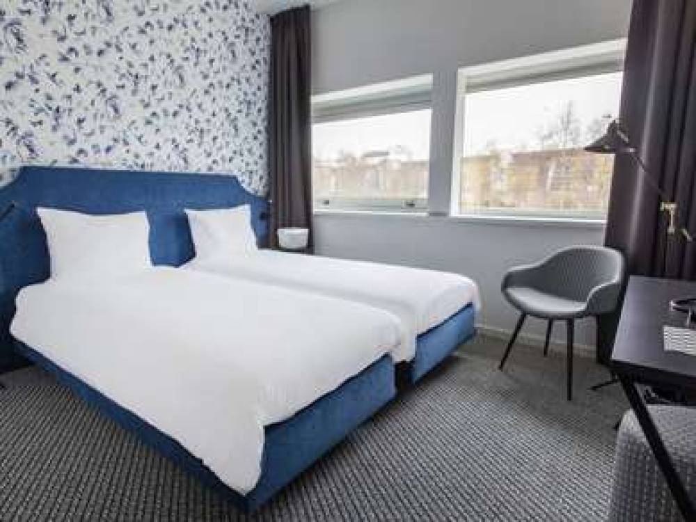 Ibis Styles Amsterdam Airport 9