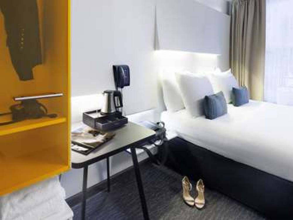 Ibis Styles Amsterdam Central Station 8