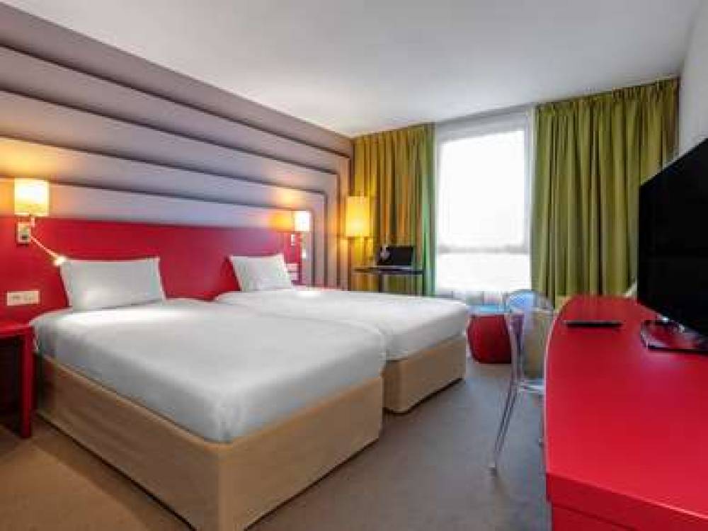 Ibis Styles Avignon Sud 7