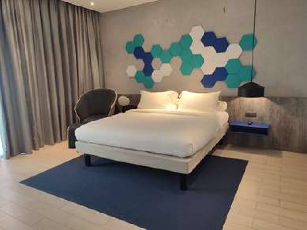 Ibis Styles Batam Nagoya 5