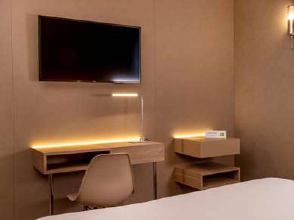 Ibis Styles Bourg La Reine 8