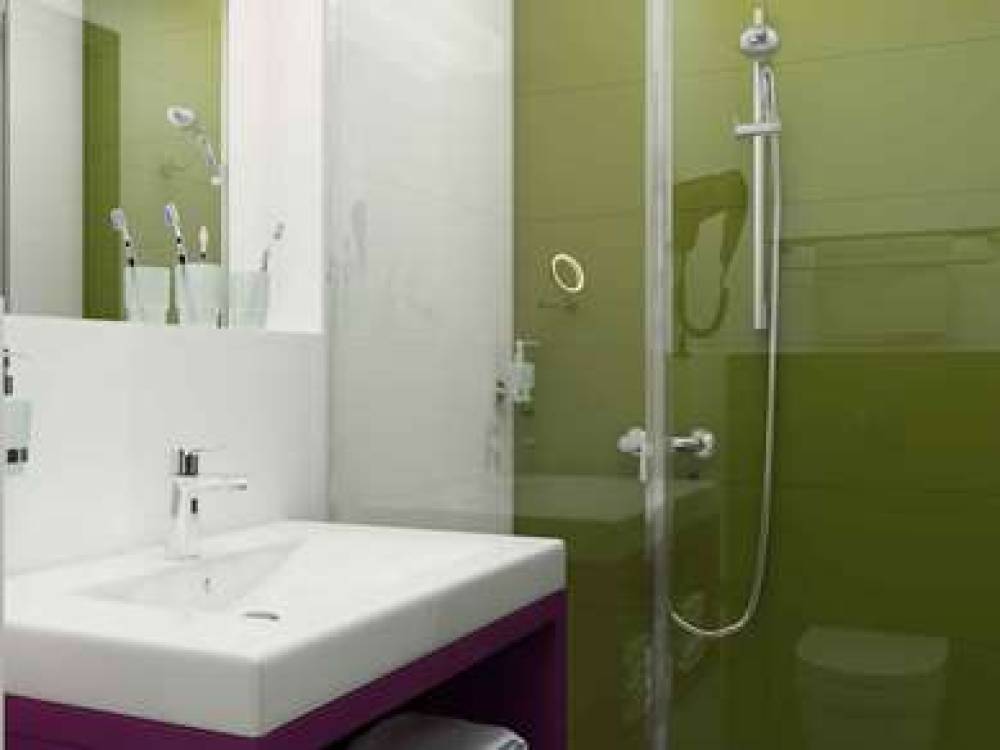 Ibis Styles Budapest Airport 10