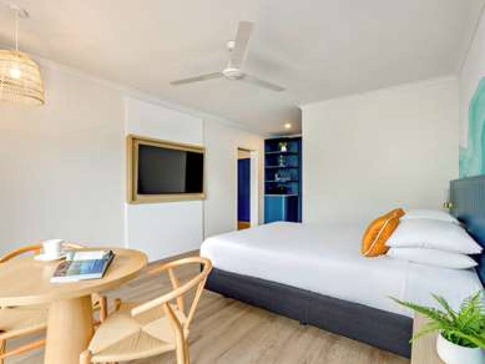 Ibis Styles Cairns 8