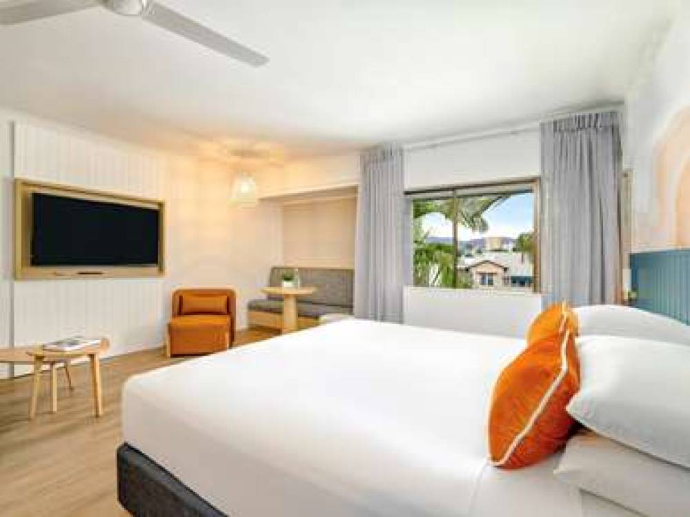 Ibis Styles Cairns 5