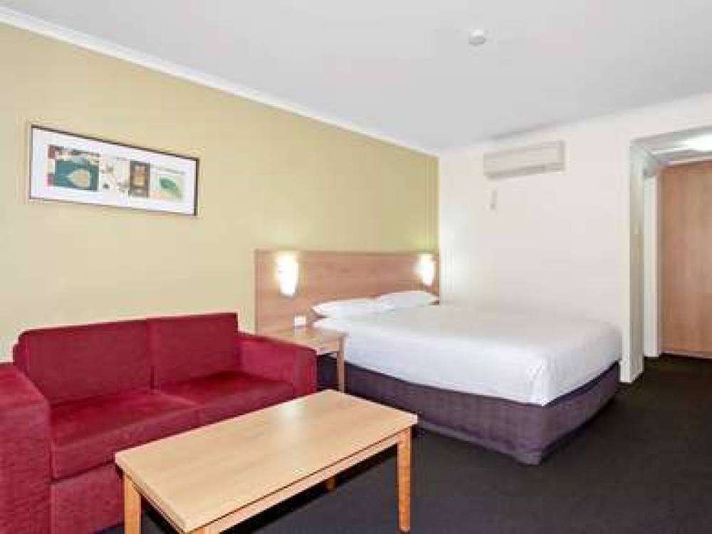 Ibis Styles Canberra Eaglehawk 9