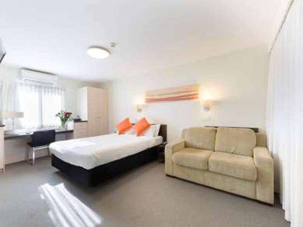 Ibis Styles Canberra Tall Trees 6