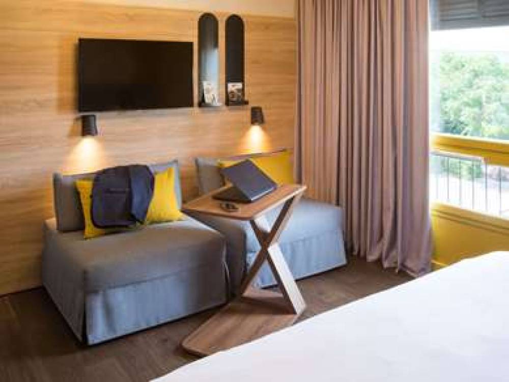 IBIS STYLES CARCASSONNE CITE 10