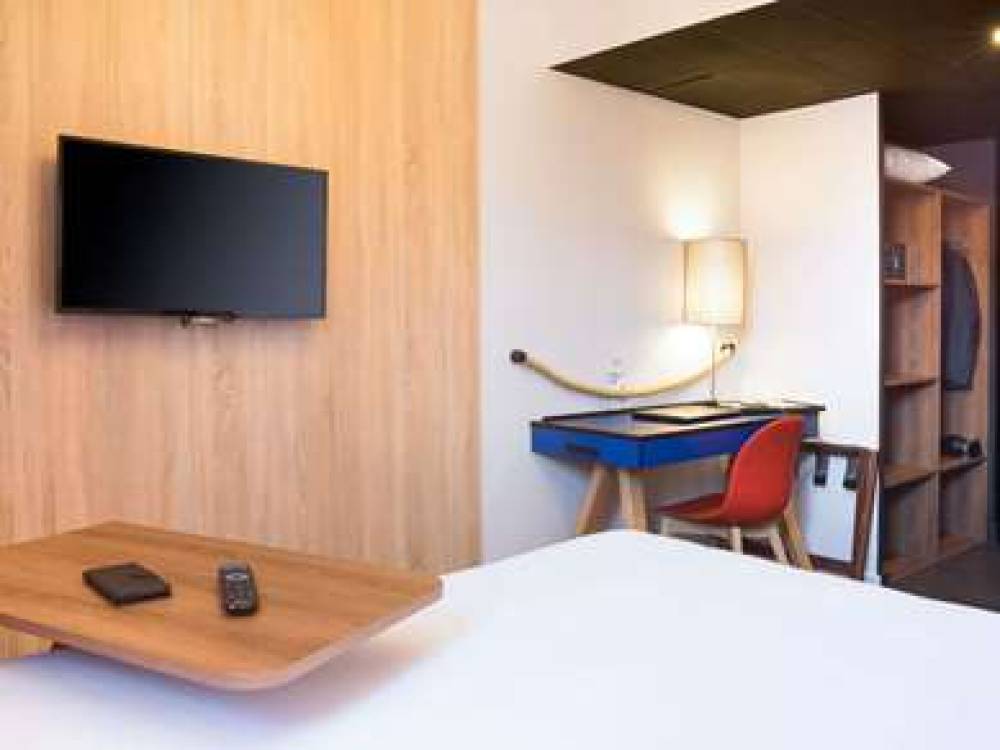 IBIS STYLES CARCASSONNE CITE 9