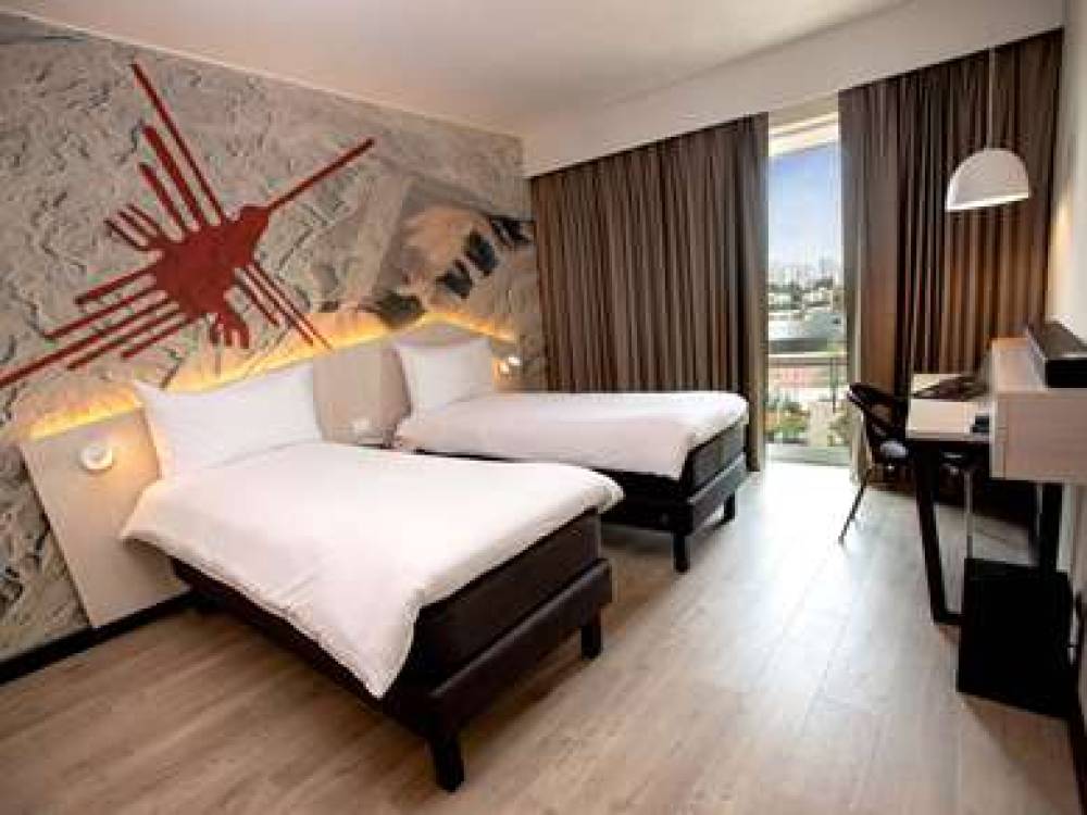 Ibis Styles Lima Benavides Miraflores 9