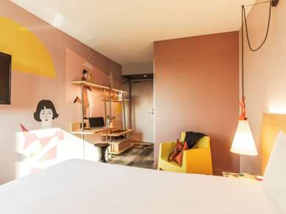 Ibis Styles Lyon Confluence 7