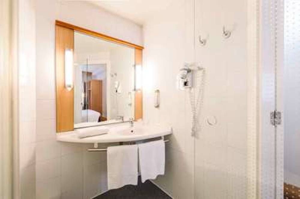 Ibis Styles Madrid Centro Maravillas 9