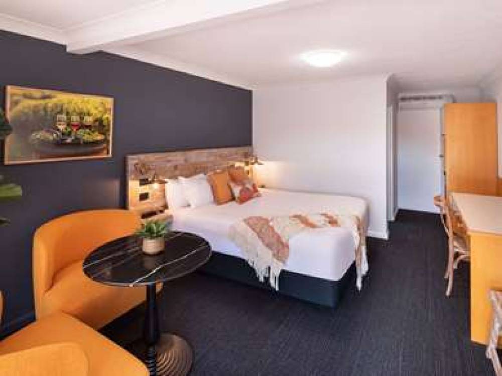 Ibis Styles Orange 8