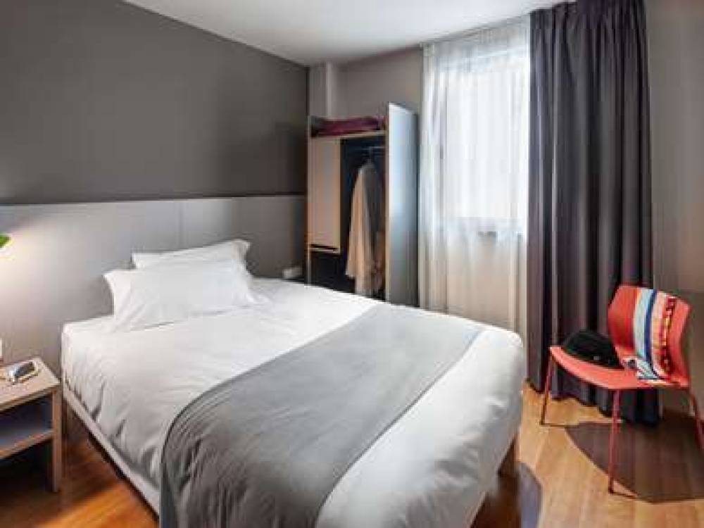 Ibis Styles Pamplona Noain 7