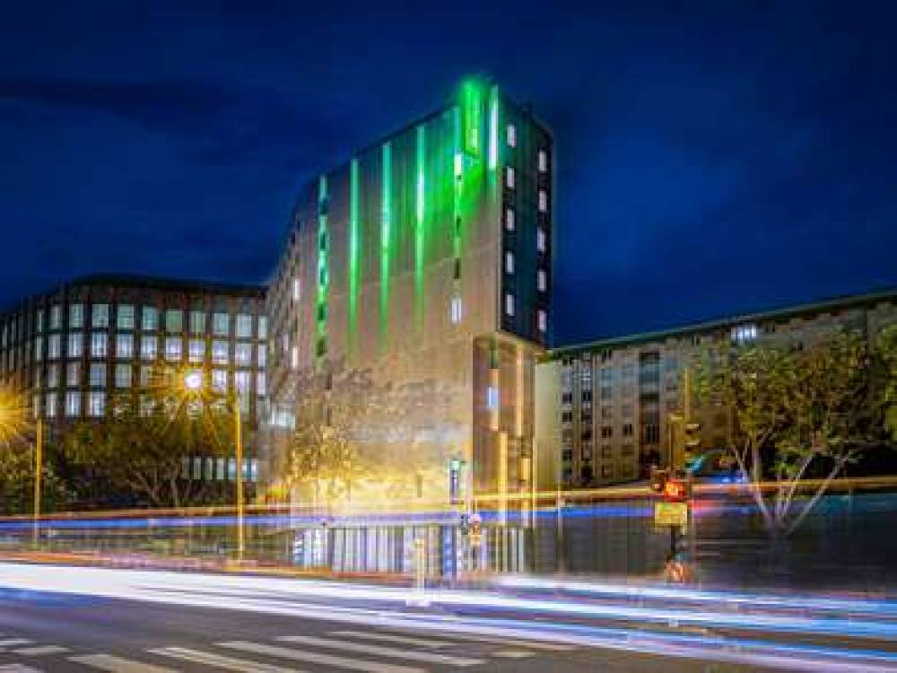 Ibis Styles Paris Meteor