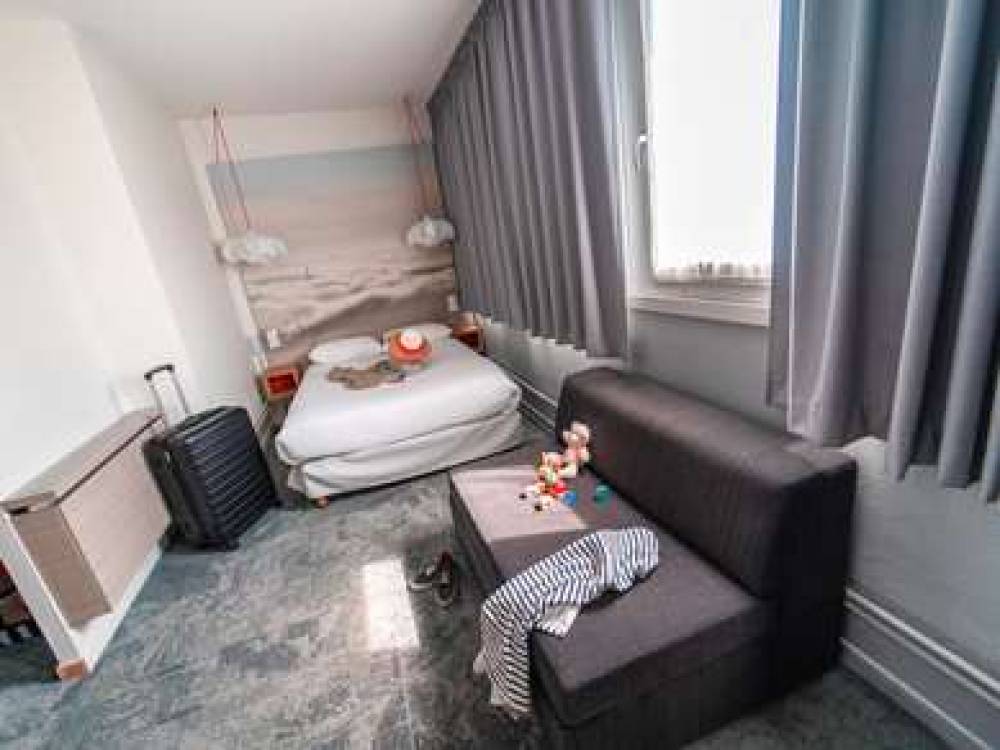 Ibis Styles Paris Velizy 8