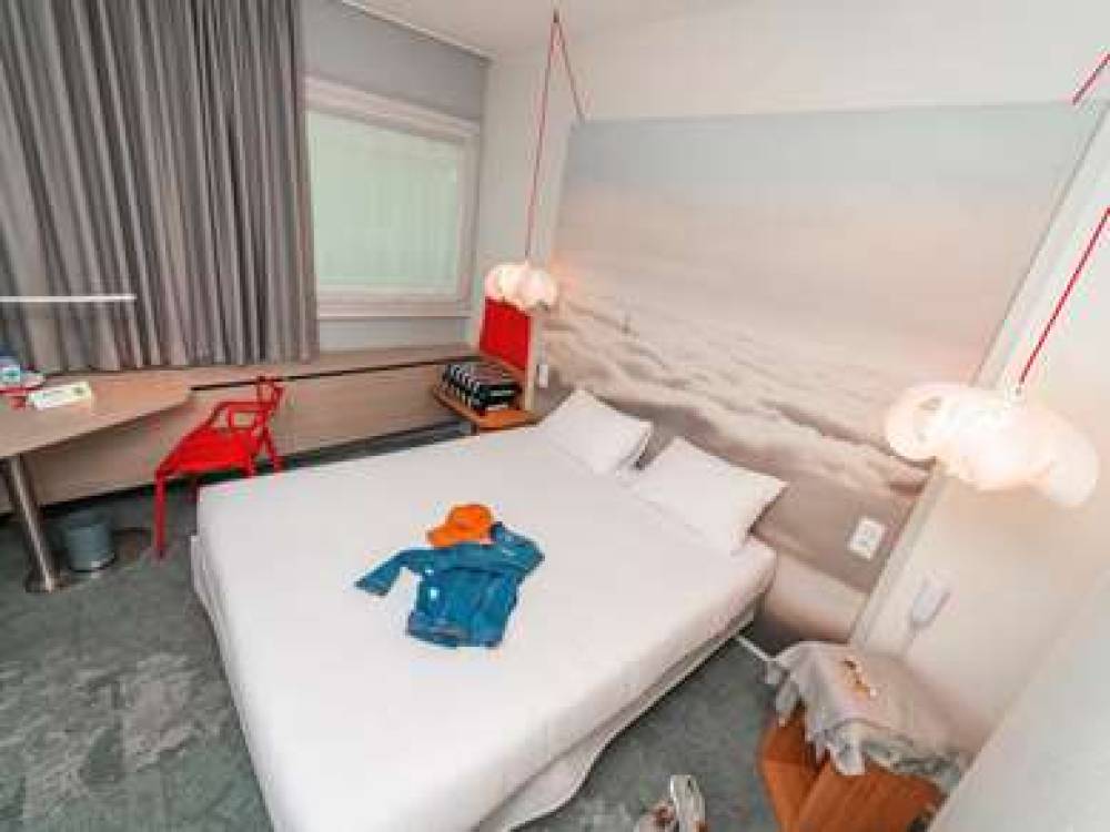 Ibis Styles Paris Velizy 6