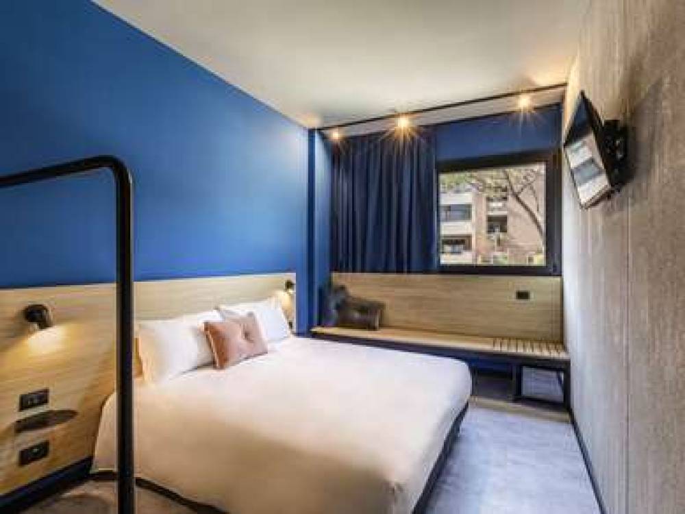 IBIS STYLES ROMA AURELIA 10