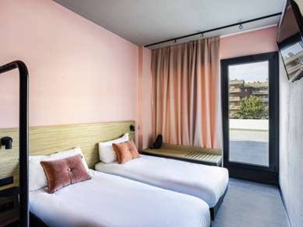 IBIS STYLES ROMA AURELIA 9