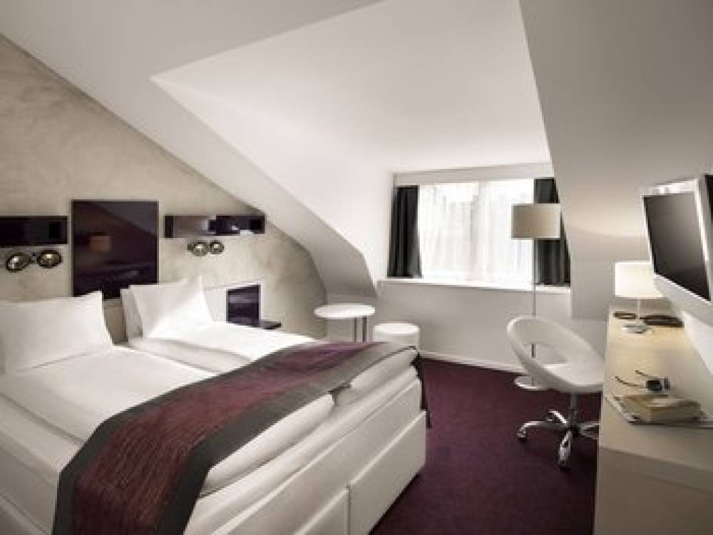 Ibis Styles Stockholm Odenplan 10