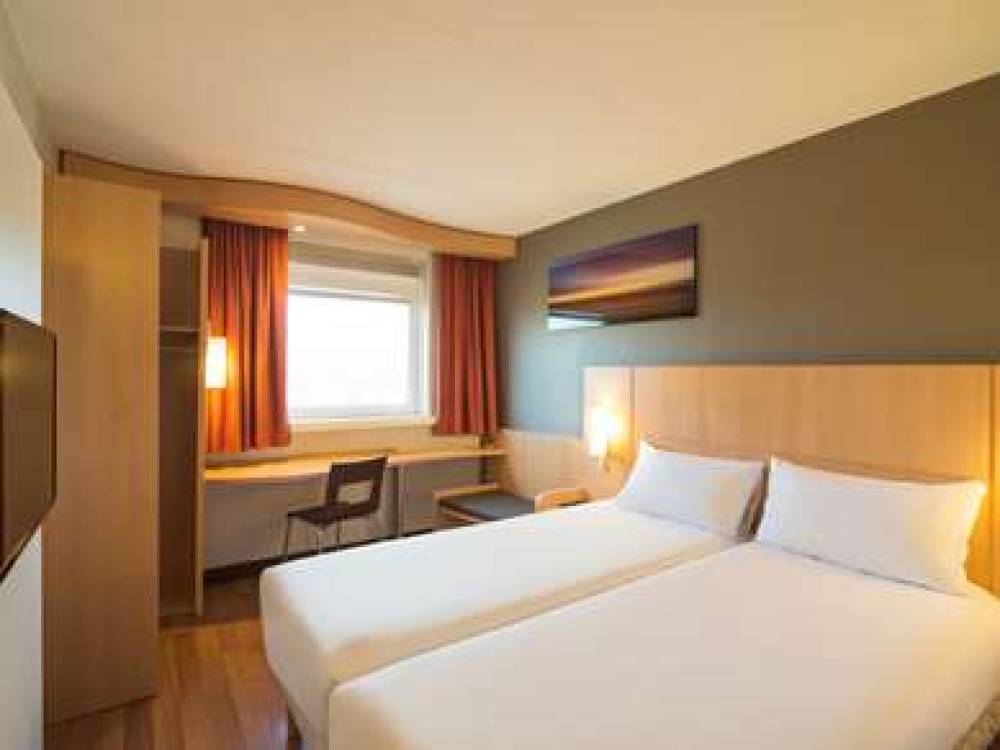 Ibis Utrecht 9