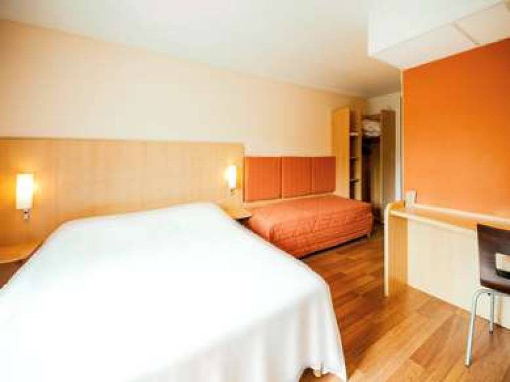 Ibis Valenciennes 9