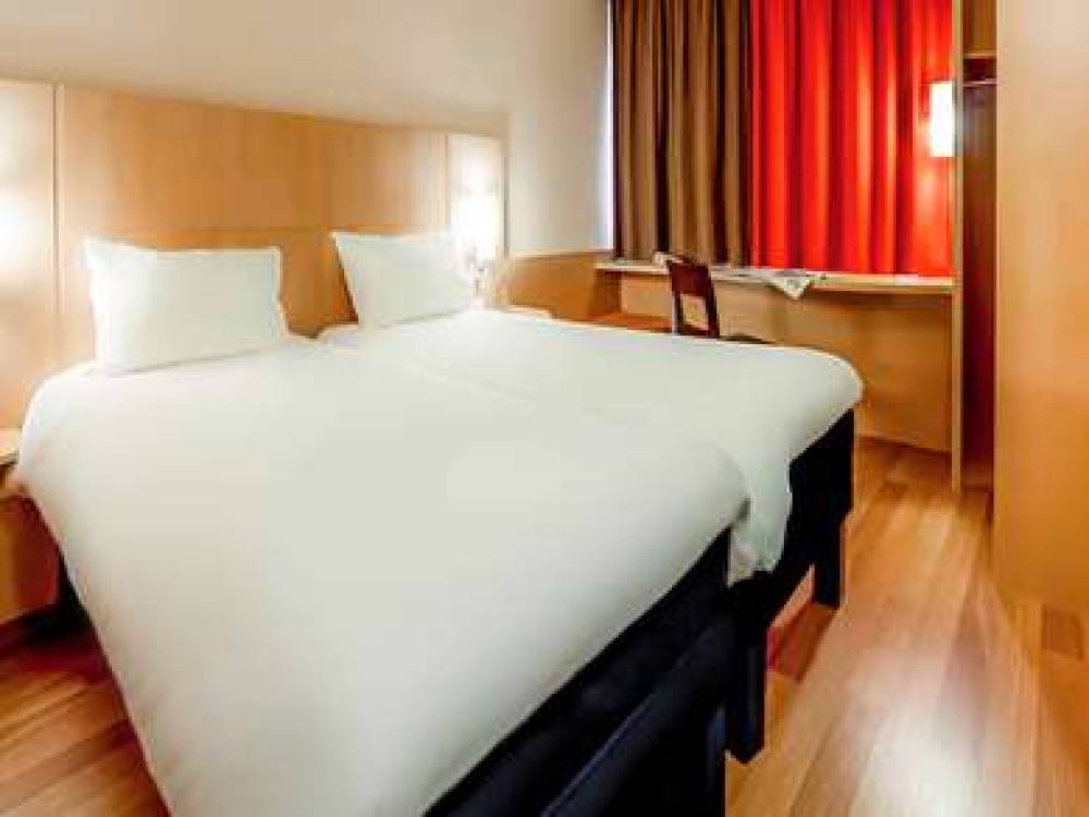 Ibis Vannes 4