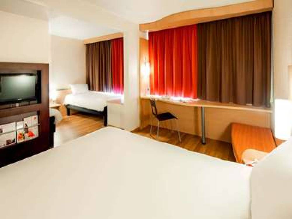 Ibis Vannes 3