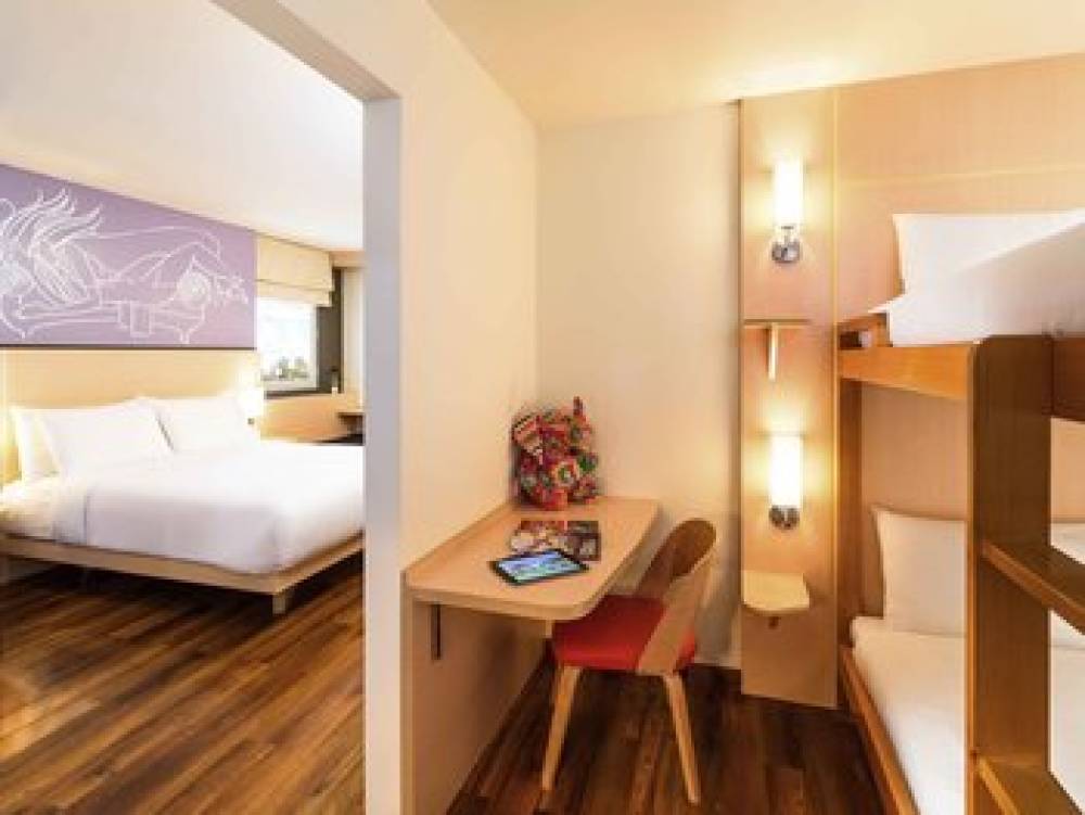 Ibis Vientiane Nam Phu 6