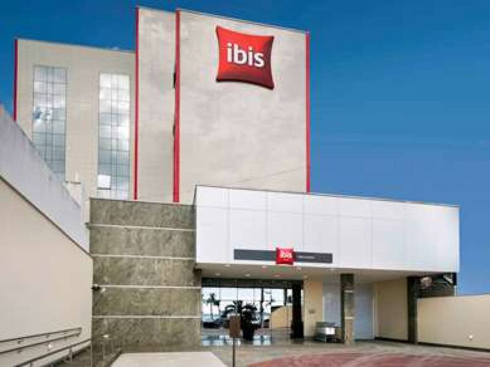 Ibis Vitoria Praia De Camburi 4