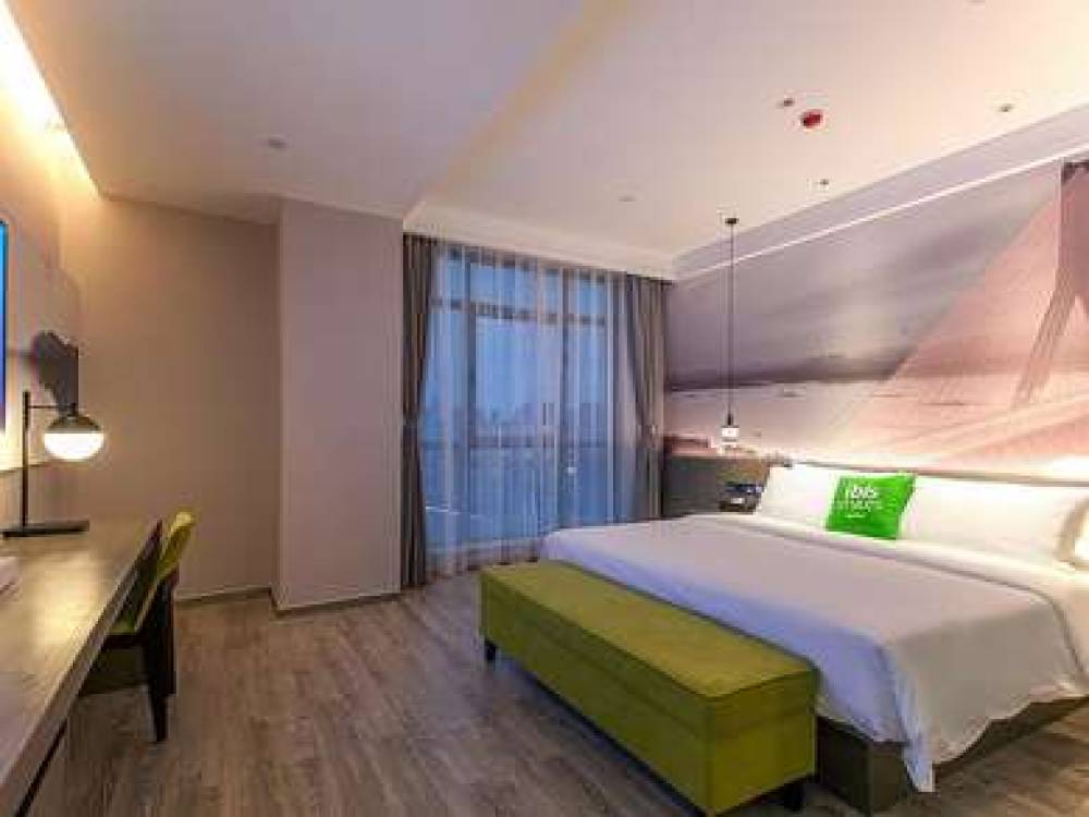 IBIS WUHAN OPTIC VALLEY 8