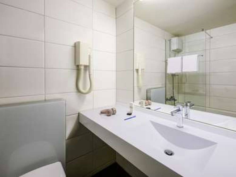 Ibis Zurich Adliswil 8