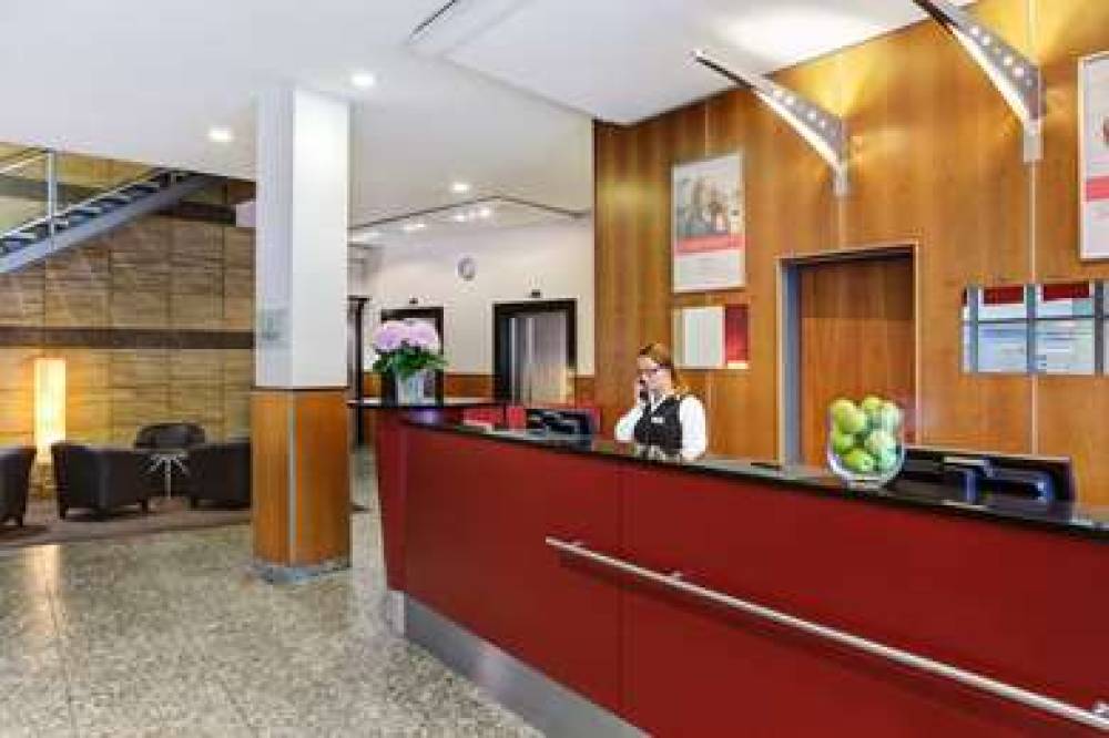 INTERCITYHOTEL BERLIN OSTBHF 4