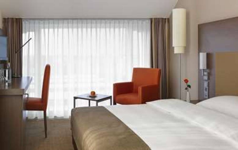 INTERCITYHOTEL DARMSTADT 10