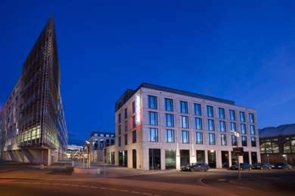 InterCityHotel Dresden 4