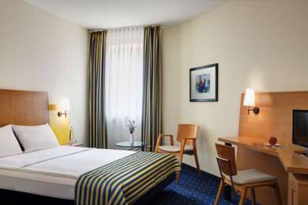 INTERCITYHOTEL STRALSUND 8