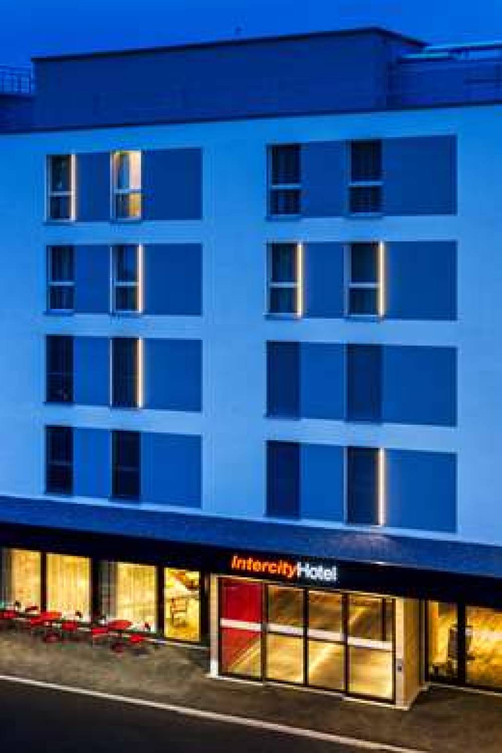 INTERCITYHOTEL ZURICH AIRPORT 1