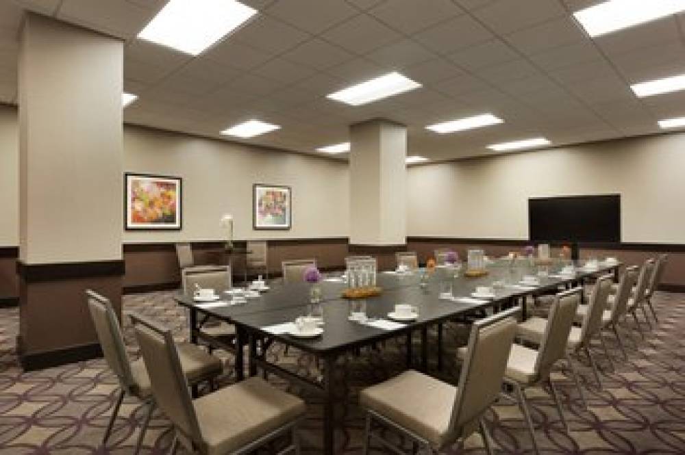 InterContinental Hotels SAINT PAUL RIVERFRONT 5