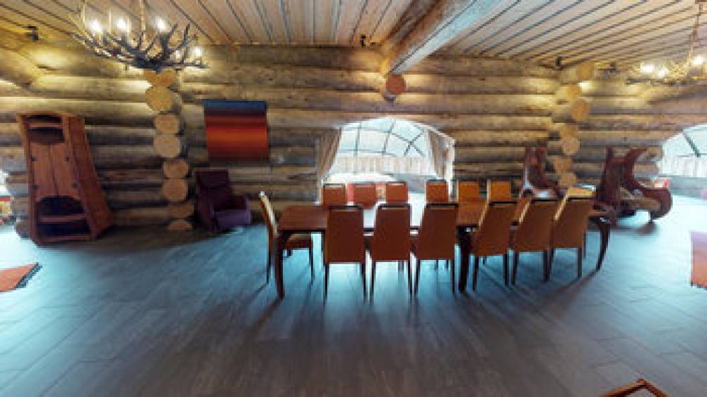 KAKSLAUTTANEN ARTIC RESORT 4