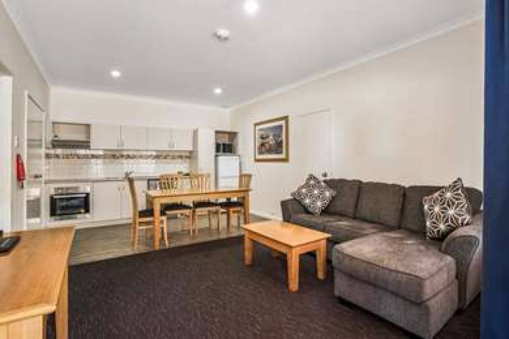 KARRATHA CENTRAL APARTMENTS 10