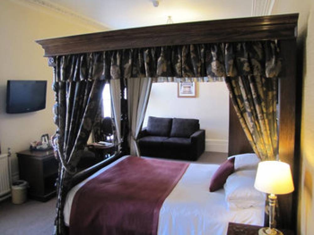 KINGS ARMS HOTEL WESTERHAM 7