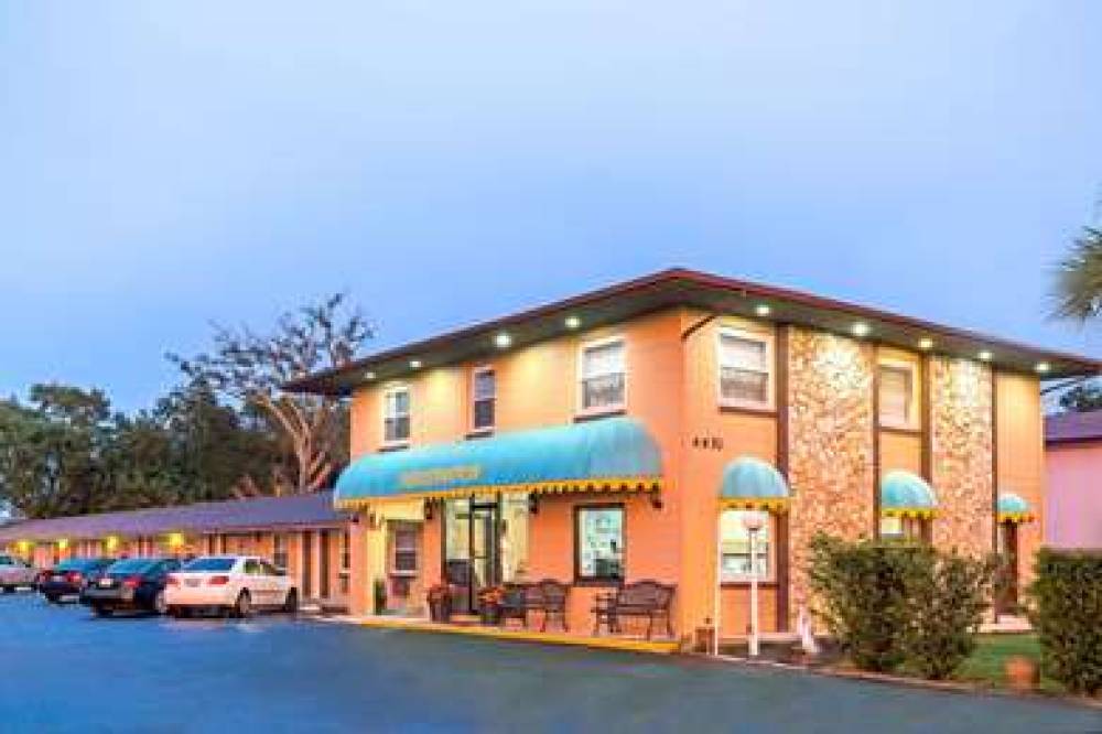 Knights Inn Kissimmee 2