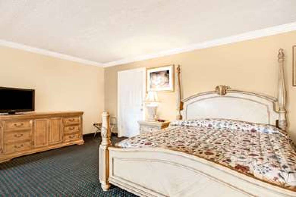 KNIGHTS INN MOUNT LAUREL 8