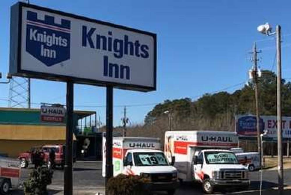 Knights Inn Selma 4