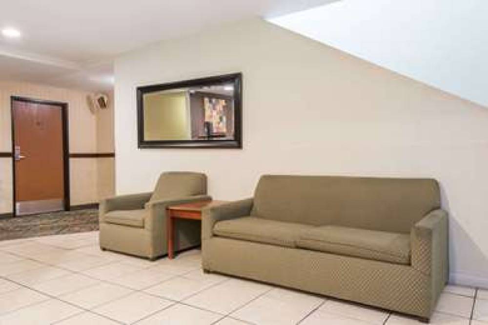 Knights Inn & Suites Gallup 2