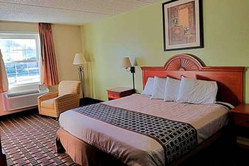 Knights Inn & Suites Near University Of Richmond 9