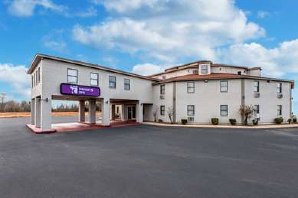 Knights Inn & Suites Searcy 1