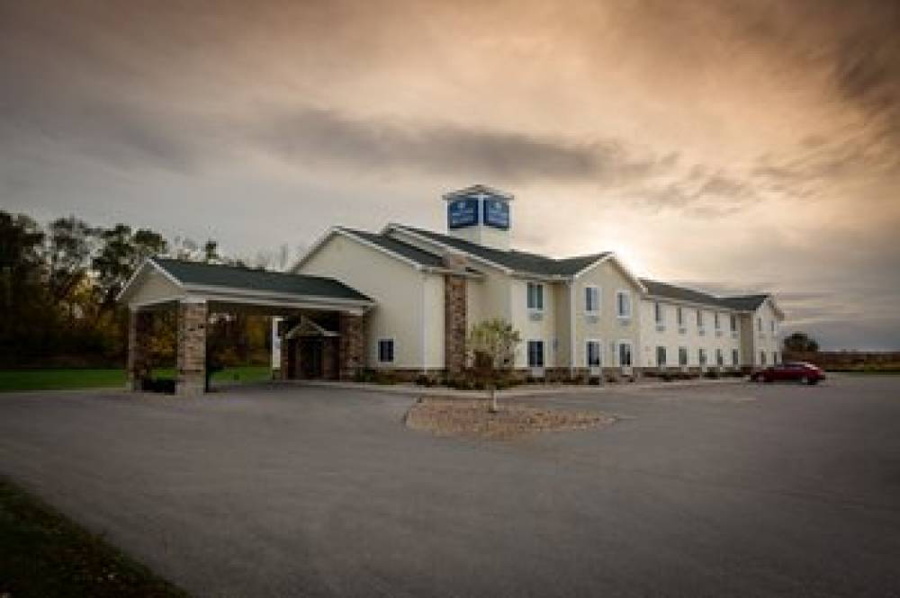 Knoxville, IA - Cobblestone Hotel And Suites 1