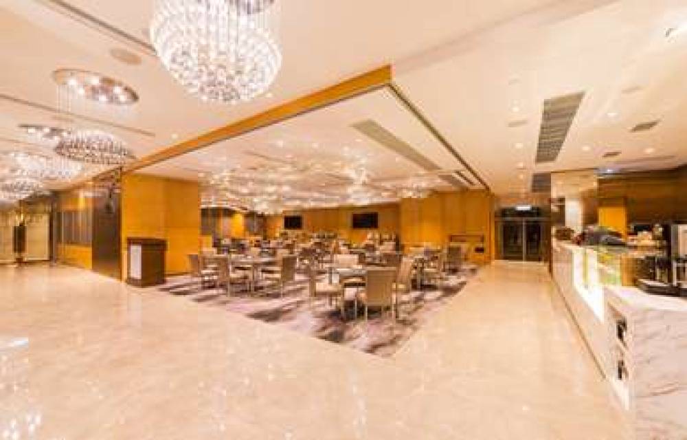 Kowloon Harbourfront Hotel 6