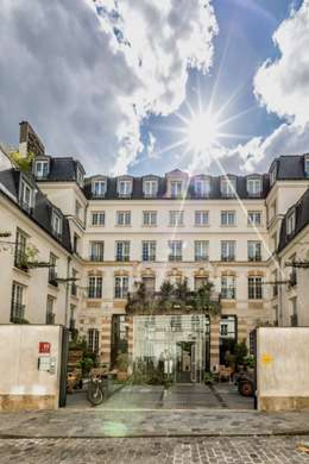 Kube Hotel Paris-Worldhotels 2