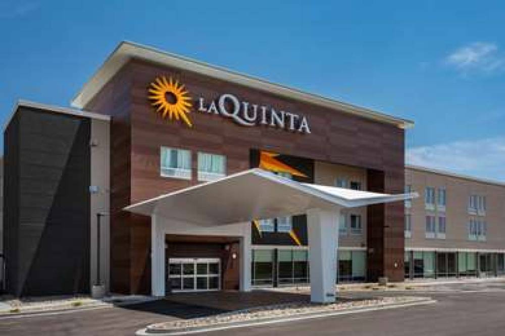 LA QUINTA BY WYNDHAM LIMON 2